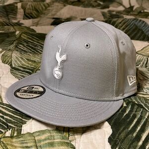 Tottenham Hotspurs snap back hat